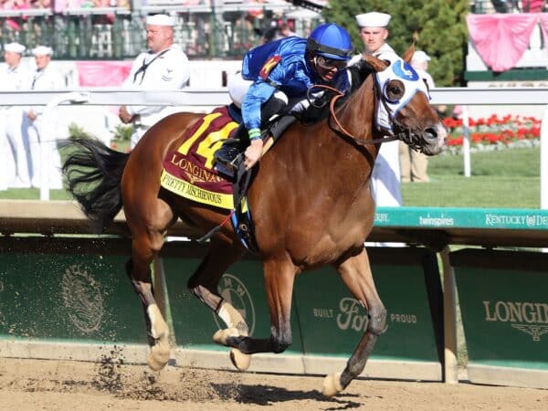 Pretty Mischievous winning the $1.25M Kentucky Oaks (G1) - Coady photography