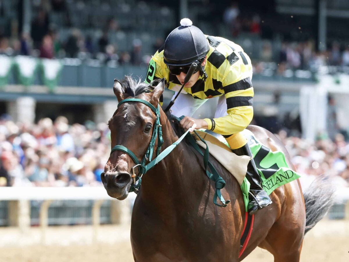 1st Starter, 1st Winner: The Queens M G overcomes the 11-hole to win a Keeneland MdSpWt on debut | Coady photo