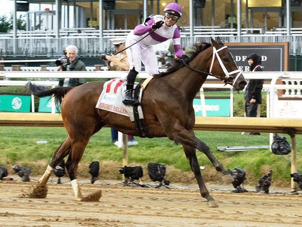 Umbert Rispoli salutes Look Forward's victory in the May 2nd Eight Belles S. (G2) - Stephen Ibanez