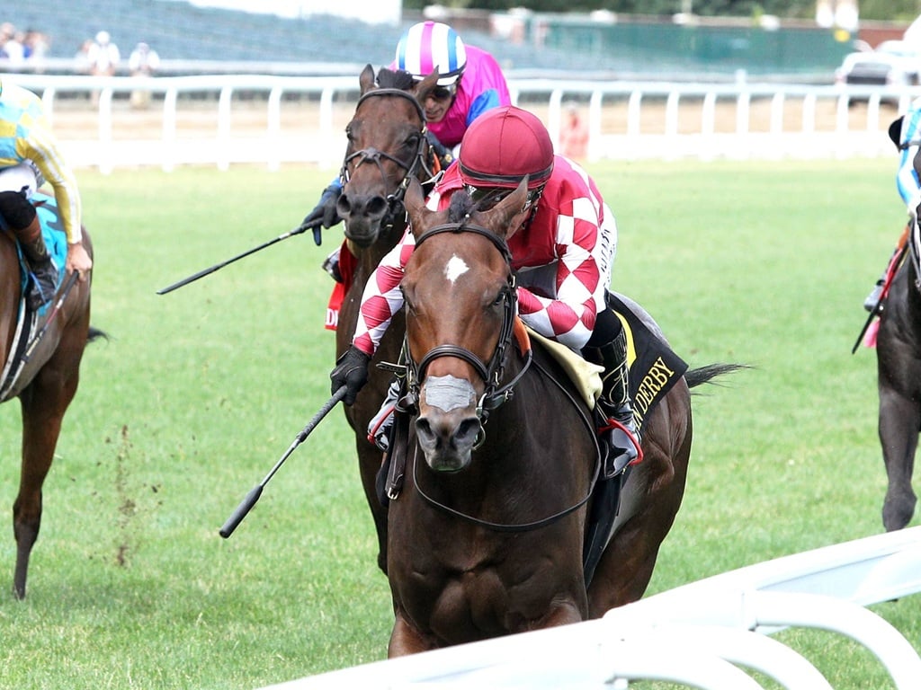Alpyland powers to victory in the American Derby at Churchill Downs - Renee Torbit